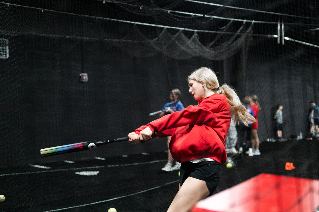Batting Cages. Softball/Baseball Lessons.Team Training/ Hit Club